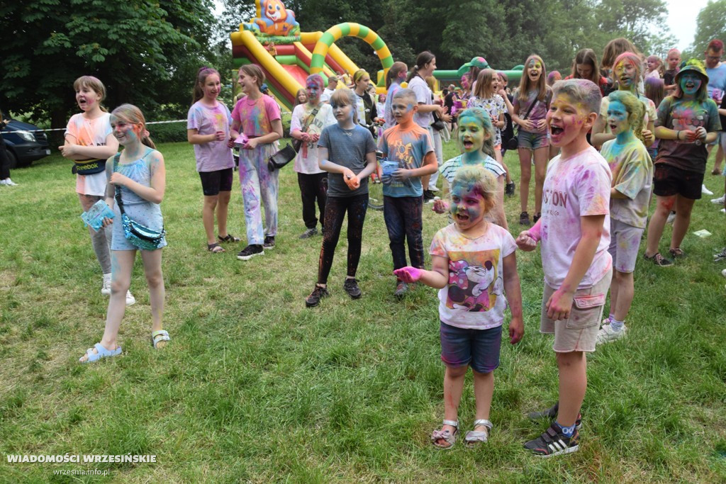 Bańki mydlane i festiwal kolorów we Wrześni