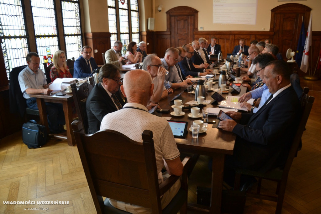 Sesja absolutoryjna rady miejskiej we Wrześni 2022