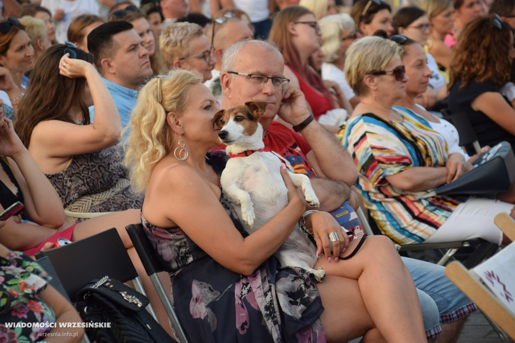 Koncert Marty Podulki na rynku