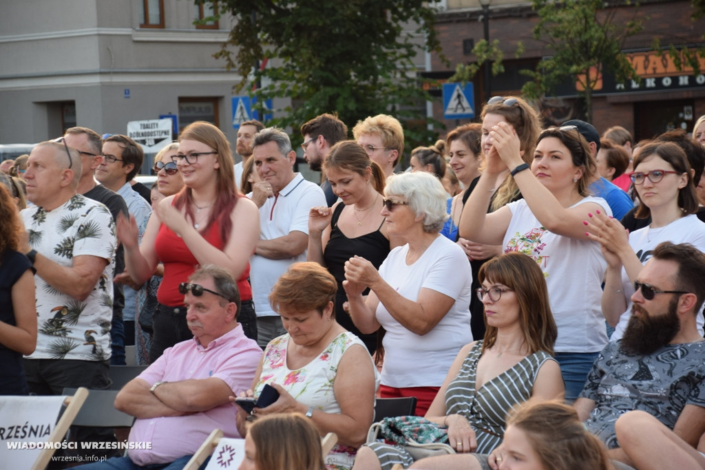 Koncert Marty Podulki na rynku