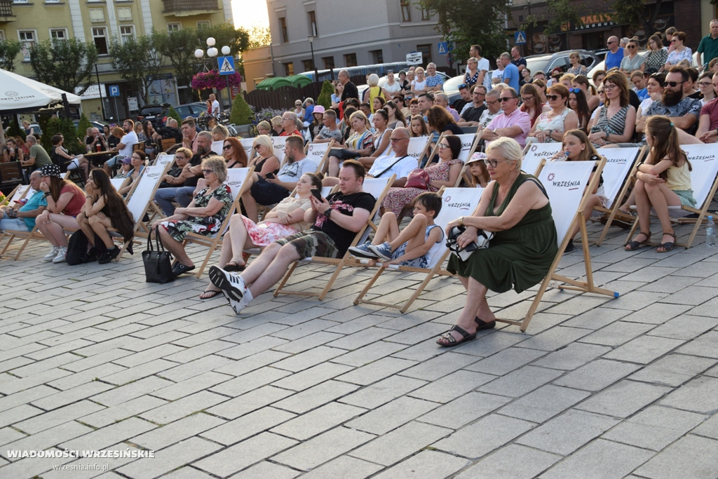 Koncert Marty Podulki na rynku