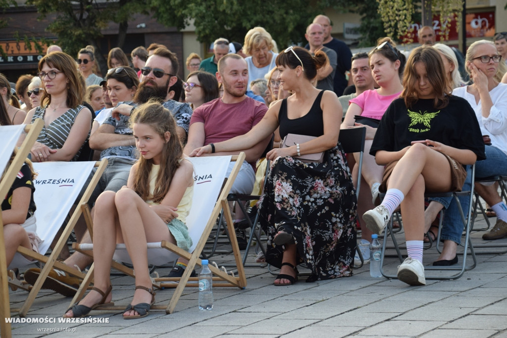 Koncert Marty Podulki na rynku