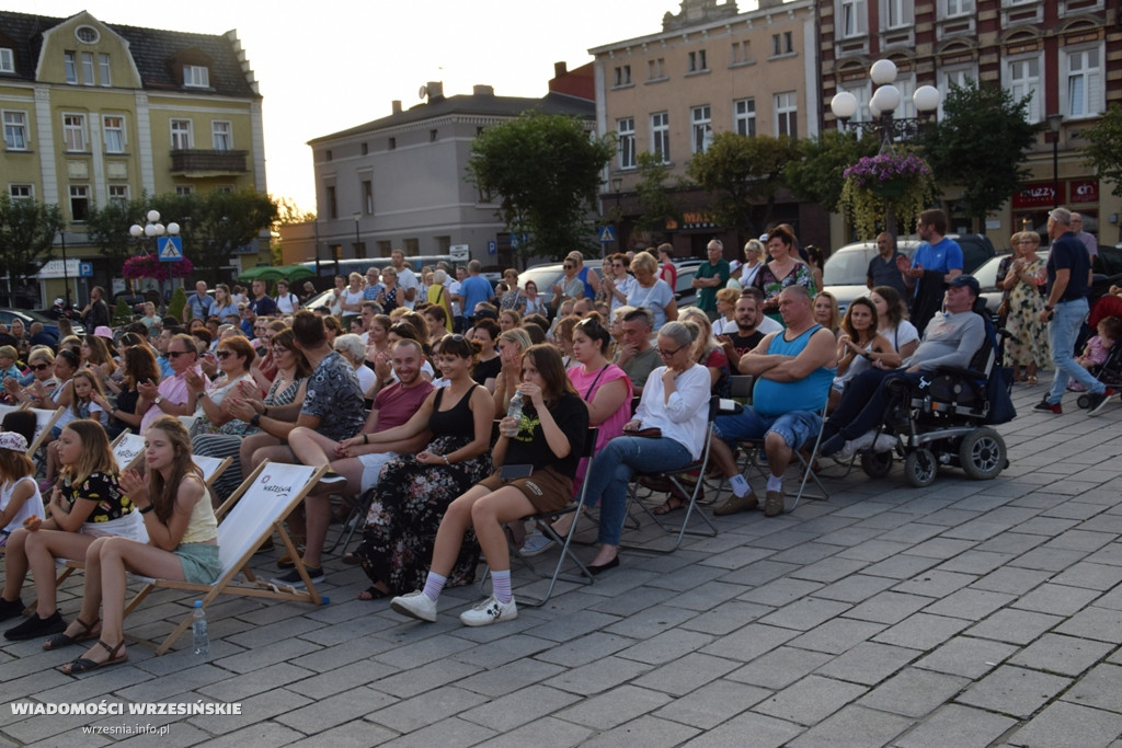 Koncert Marty Podulki na rynku