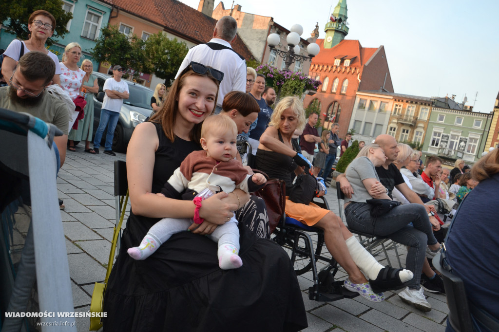 W hołdzie twórczości Osieckiej