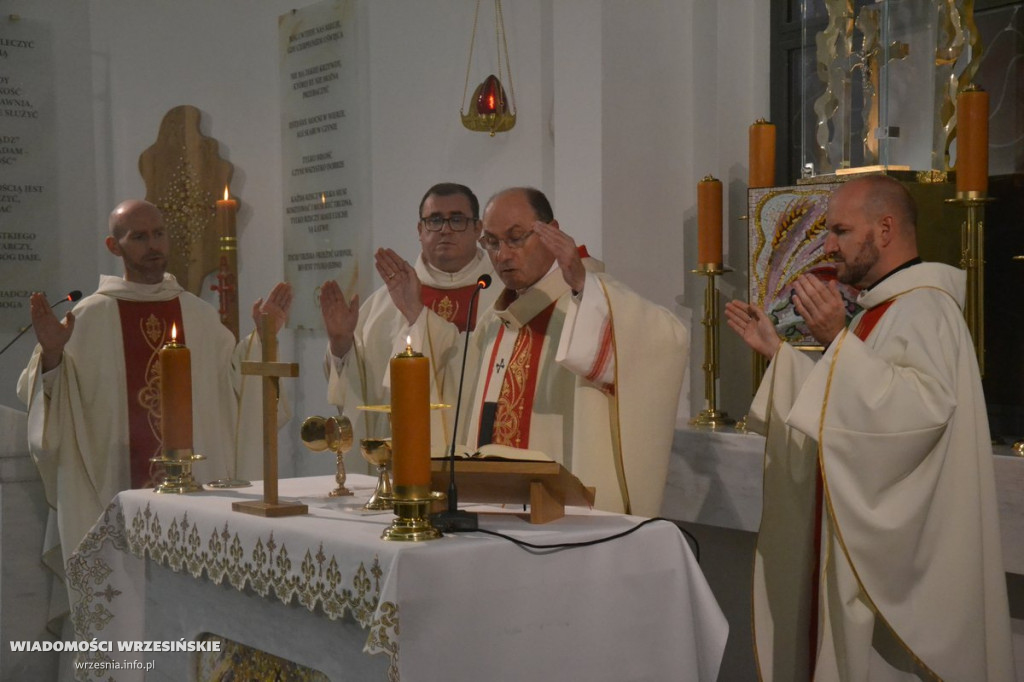 Konsekracja kaplicy im. Wyszyńskiego we Wrześni