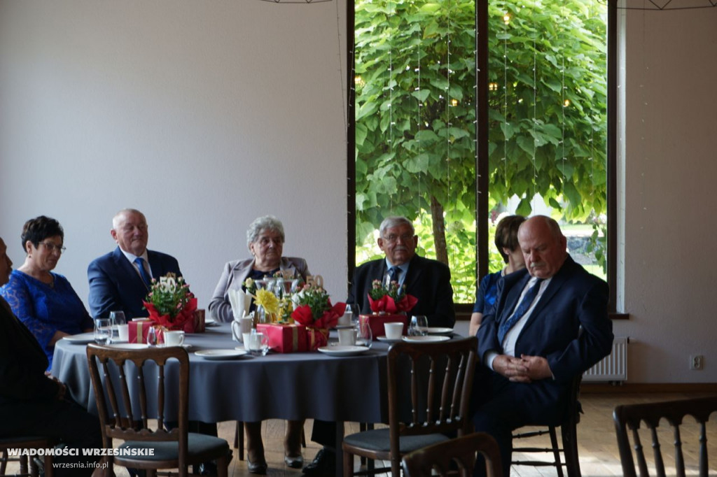 Jubilaci odbierali medale. Przeżyli ze sobą 50 lat