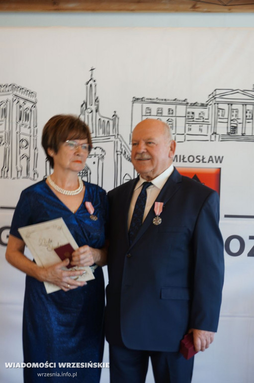 Jubilaci odbierali medale. Przeżyli ze sobą 50 lat