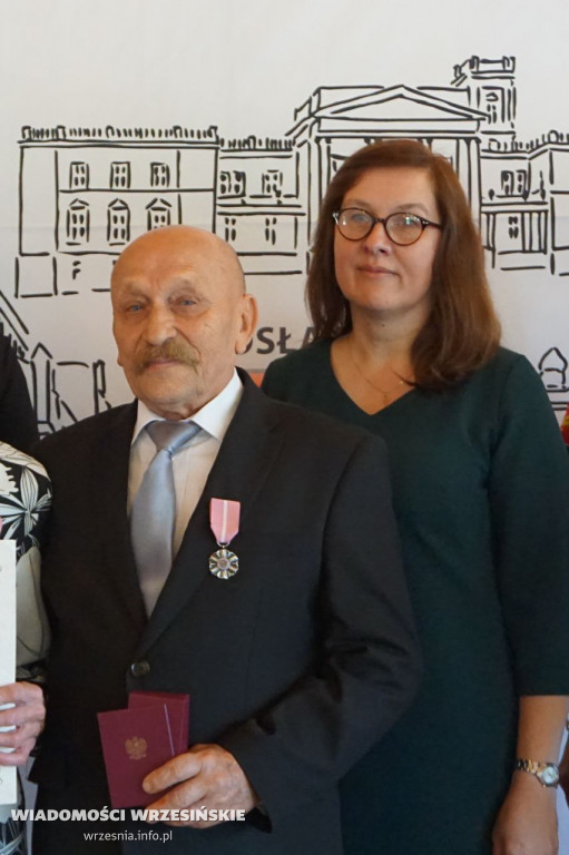 Jubilaci odbierali medale. Przeżyli ze sobą 50 lat
