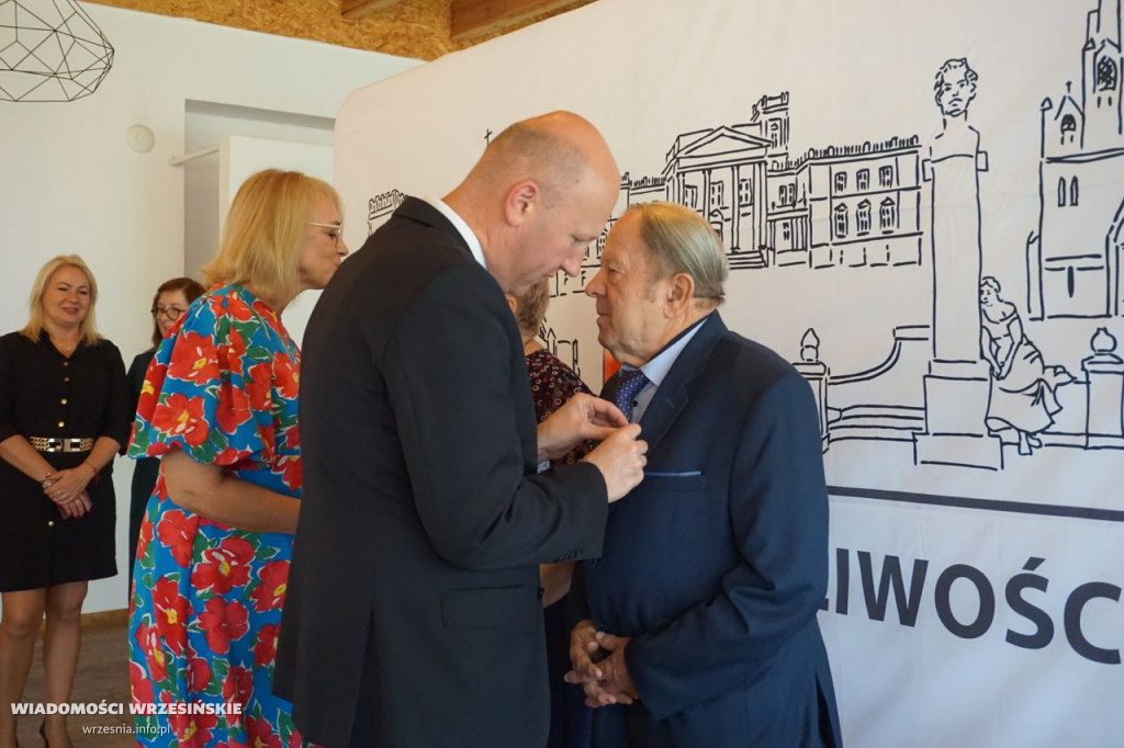 Jubilaci odbierali medale. Przeżyli ze sobą 50 lat