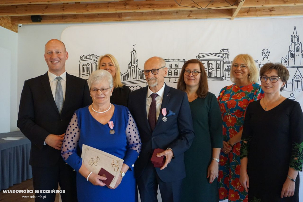 Jubilaci odbierali medale. Przeżyli ze sobą 50 lat