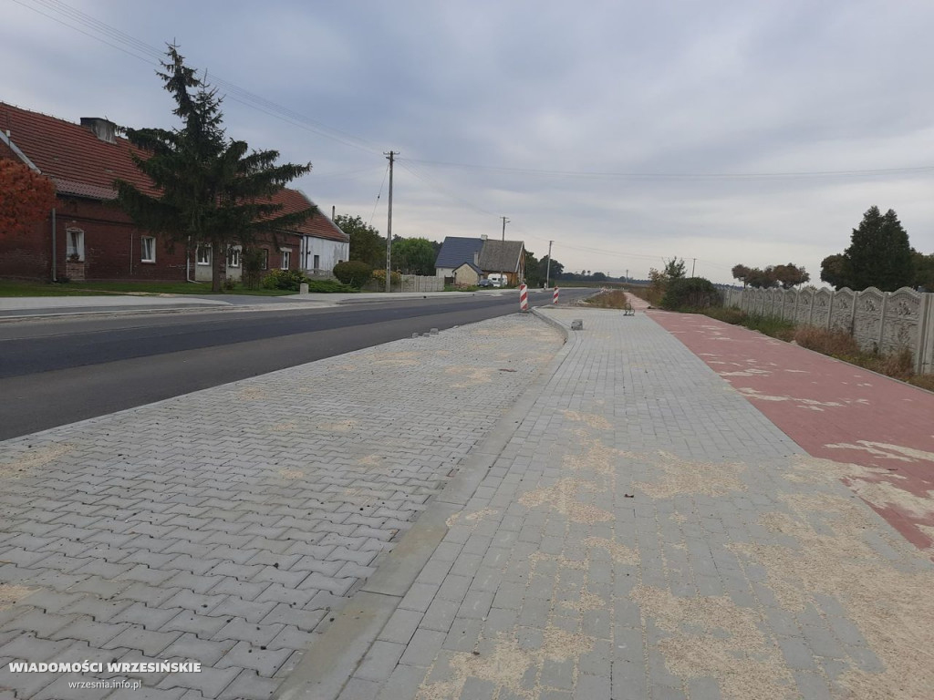 Trwa remont drogi z Miłosławia do Mikuszewa [FOTO]