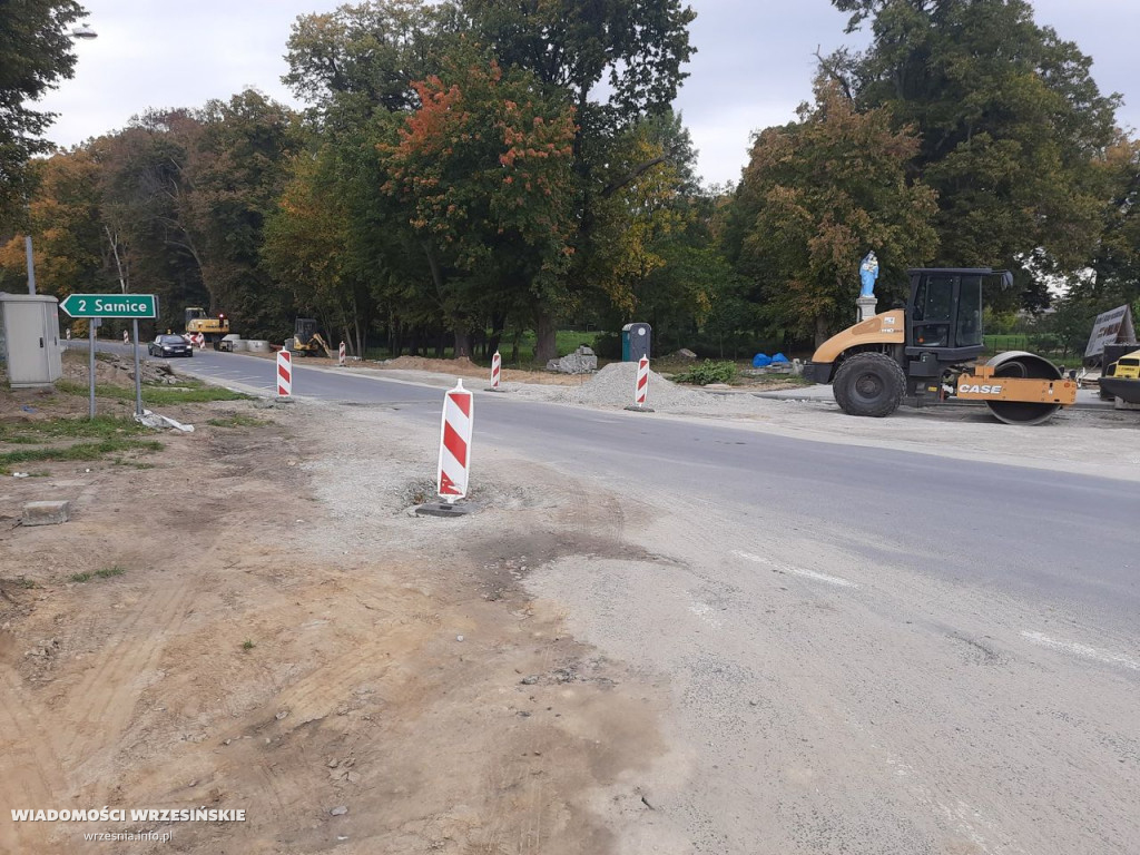 Trwa remont drogi z Miłosławia do Mikuszewa [FOTO]