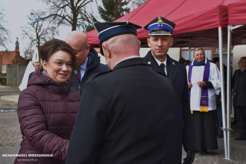 Przekazanie nowego wozu dla OSP Pyzdry