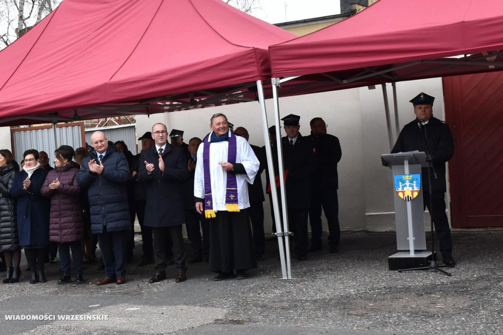 Przekazanie nowego wozu dla OSP Pyzdry