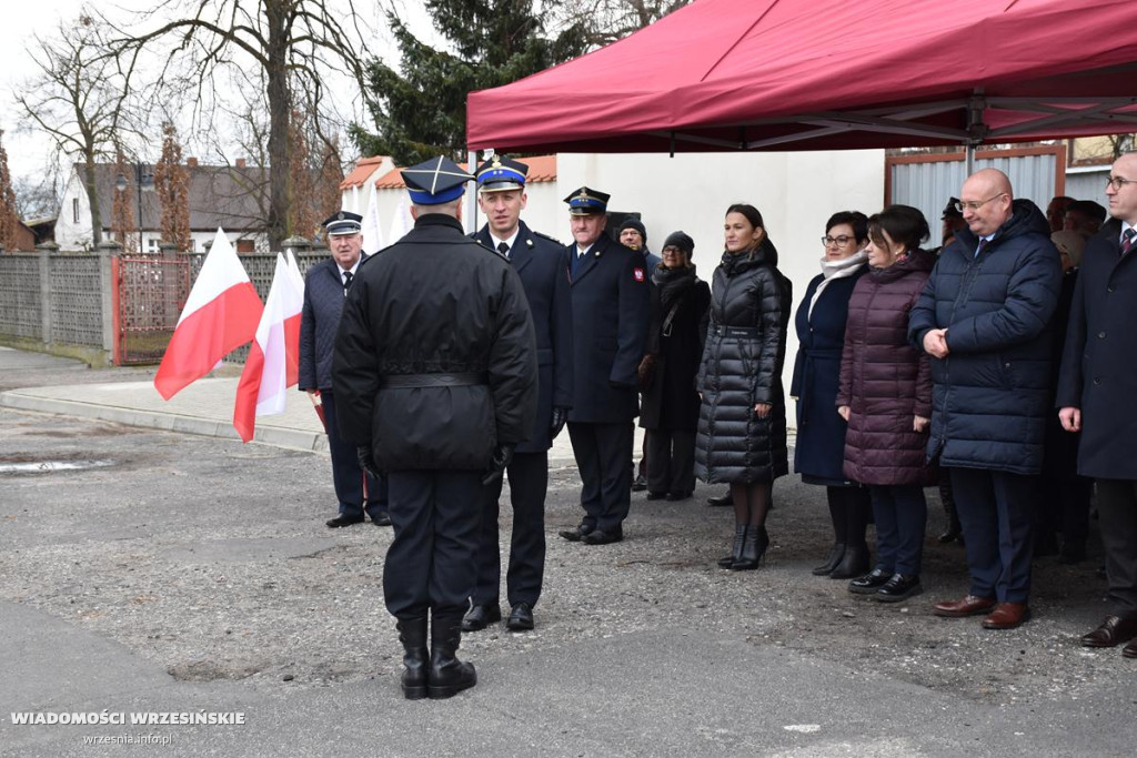 Przekazanie nowego wozu dla OSP Pyzdry