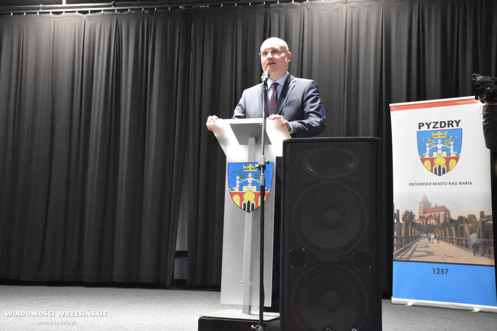 Przekazanie nowego wozu dla OSP Pyzdry