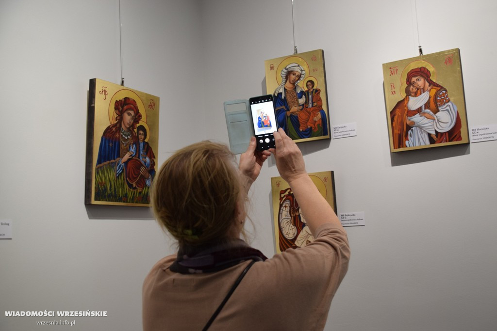 Wystawa ikon w Galerii Farnej