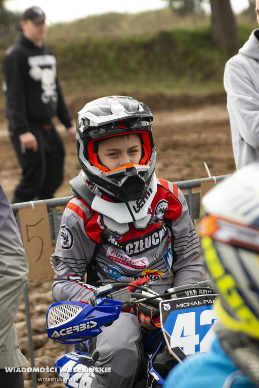 Błotny motocross w Opatówku