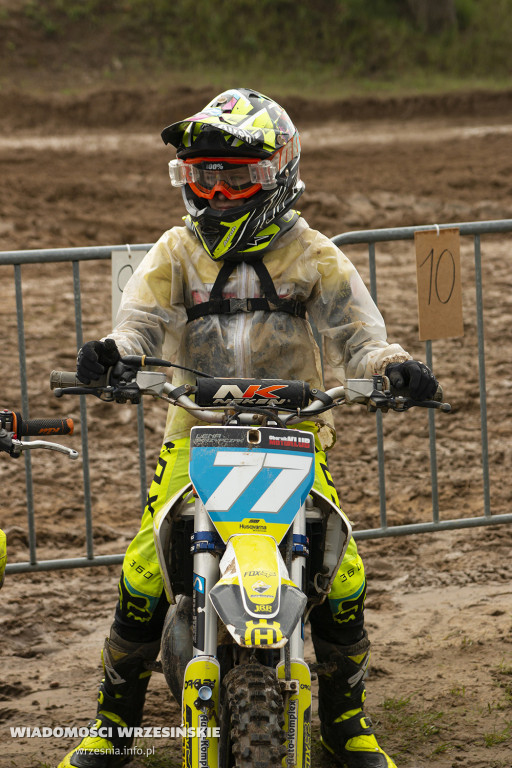 Błotny motocross w Opatówku