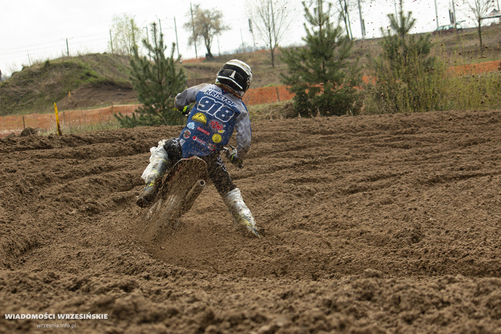 Błotny motocross w Opatówku