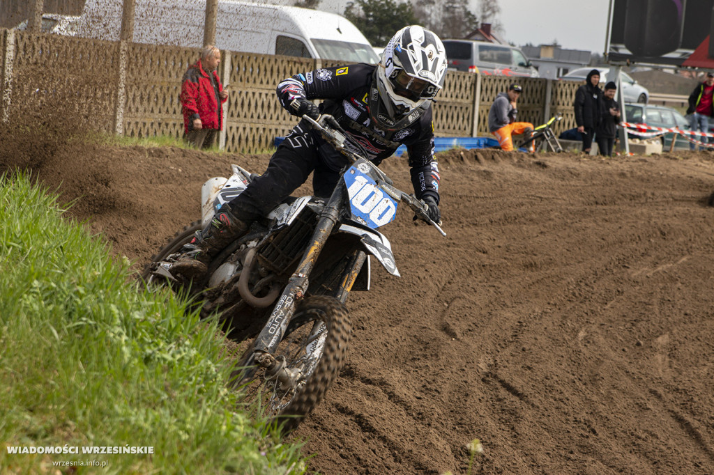 Błotny motocross w Opatówku