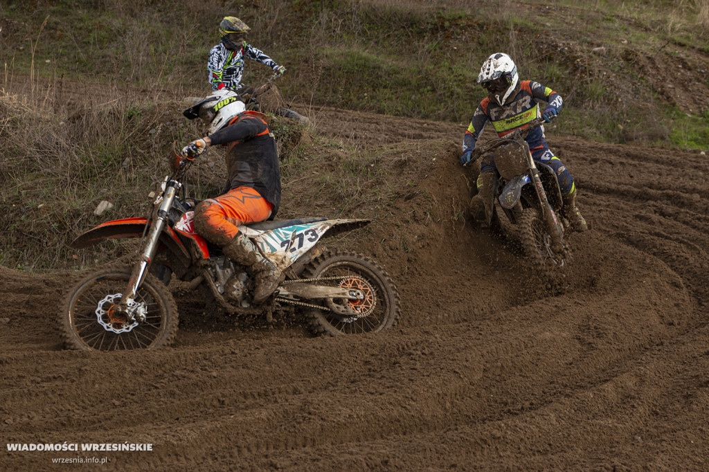 Błotny motocross w Opatówku