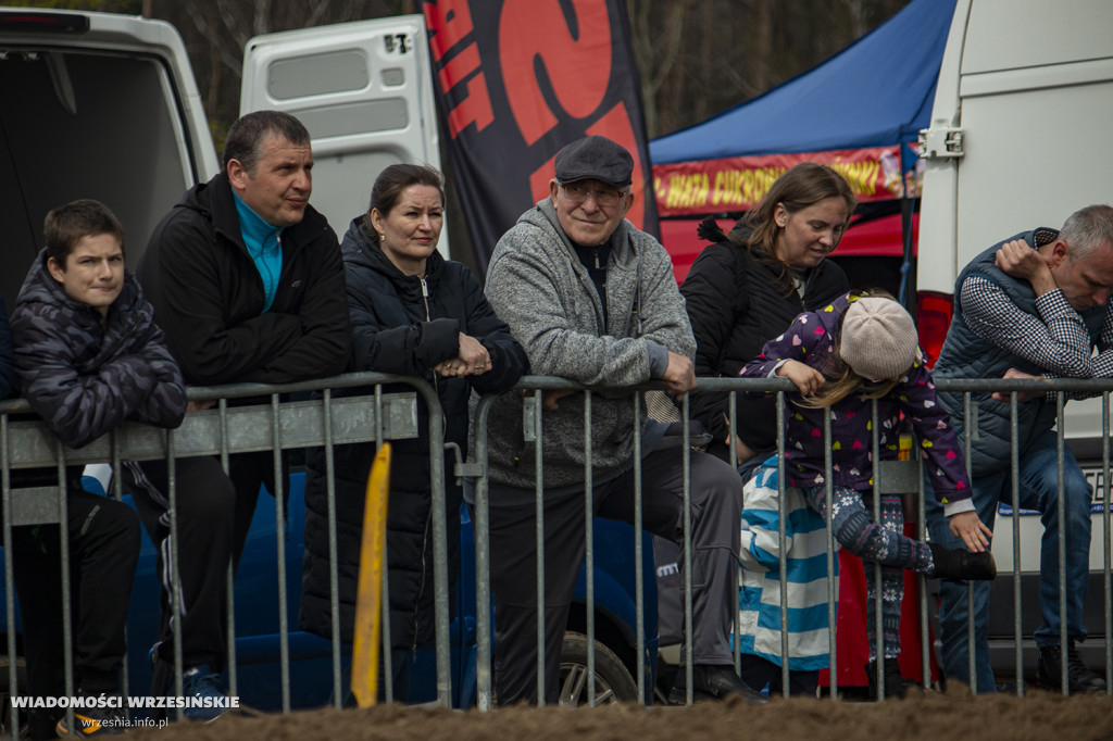 Błotny motocross w Opatówku