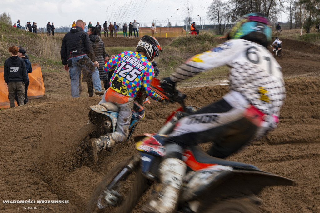 Błotny motocross w Opatówku