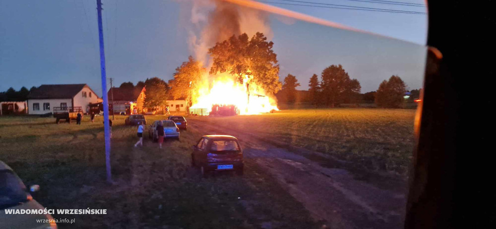 Budynek płonął jak pochodnia [FOTO]