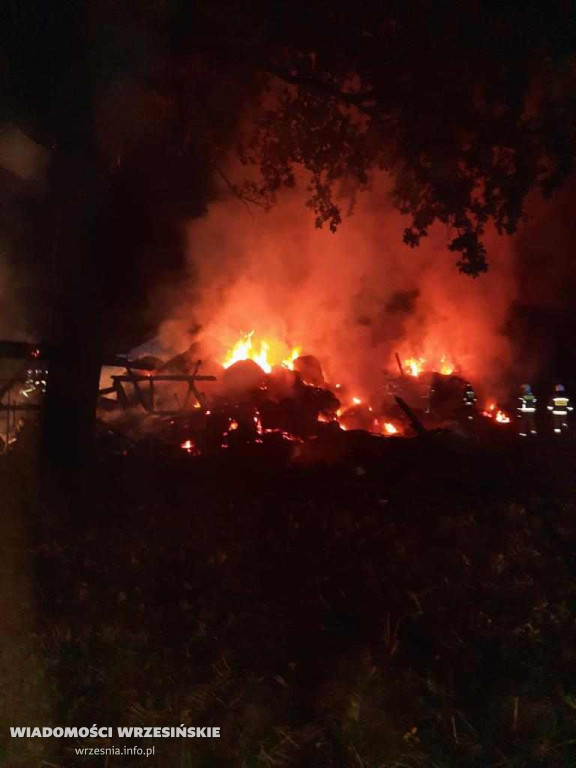 Budynek płonął jak pochodnia [FOTO]