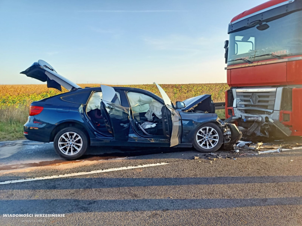 Wypadek na drodze krajowej. Jedna osoba ranna
