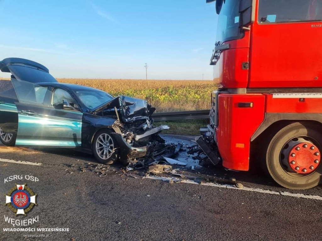 Wypadek na drodze krajowej. Jedna osoba ranna