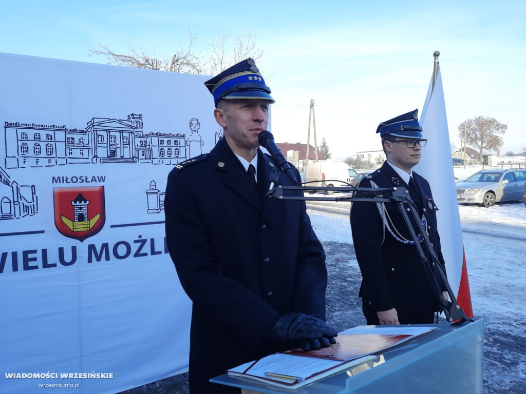 Strażacy z Białego Piątkowa mają nowy samochód