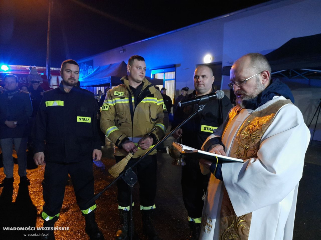 Strażacy z Gozdowa mają nowy samochód [FOTO]