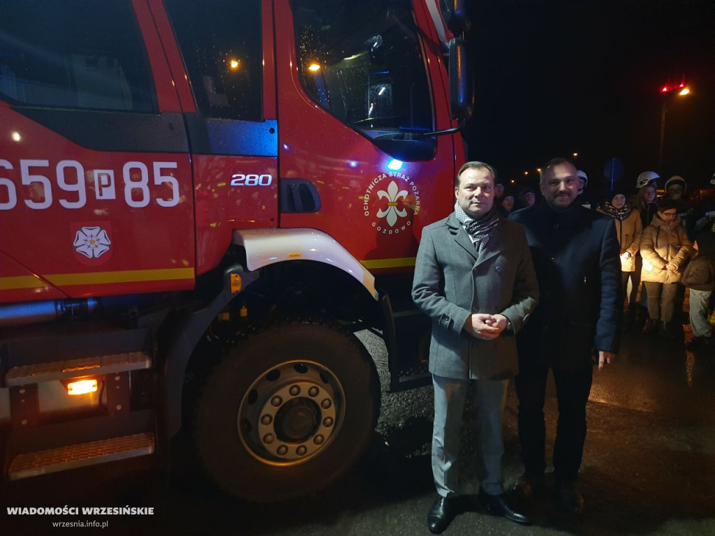 Strażacy z Gozdowa mają nowy samochód [FOTO]
