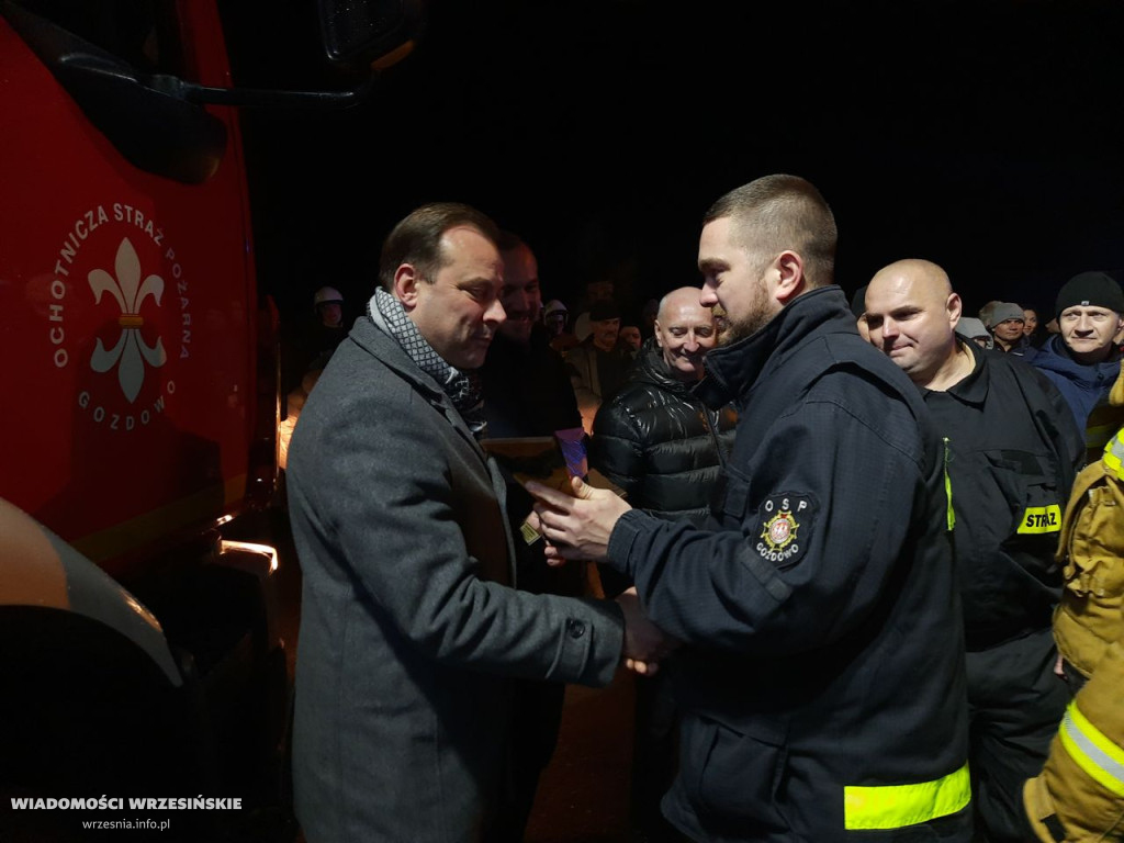 Strażacy z Gozdowa mają nowy samochód [FOTO]