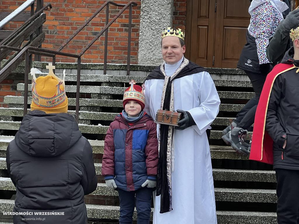 Trzej Królowie na Lipówce. Towarzyszyły im alpaki