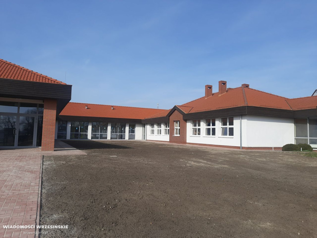 Uroczyste otwarcie nowego skrzydła szkoły [FOTO]
