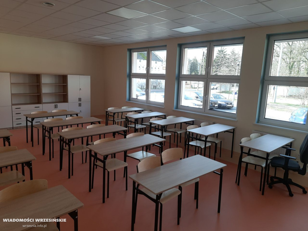 Uroczyste otwarcie nowego skrzydła szkoły [FOTO]