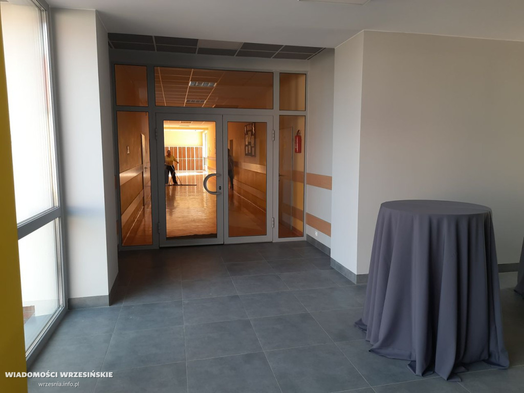 Uroczyste otwarcie nowego skrzydła szkoły [FOTO]