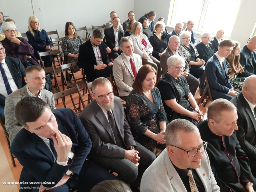 Uroczyste otwarcie nowego skrzydła szkoły [FOTO]
