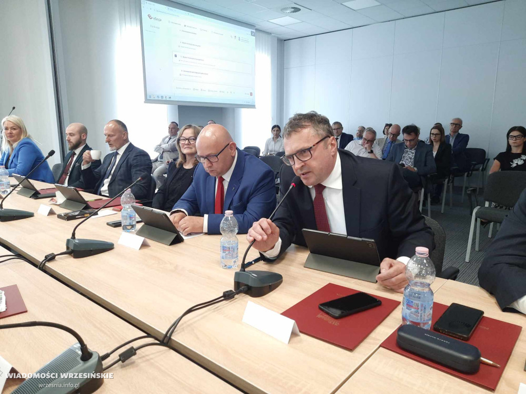 Sesja nowej Rady Powiatu Wrzesińskiego