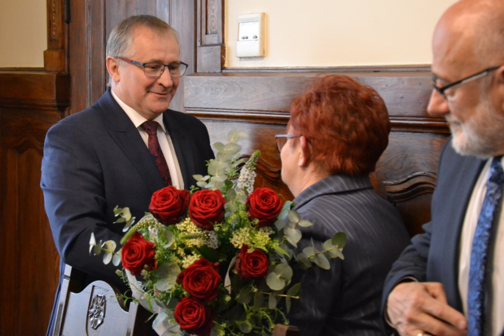 Ślubowanie burmistrza Tomasza Kałużnego