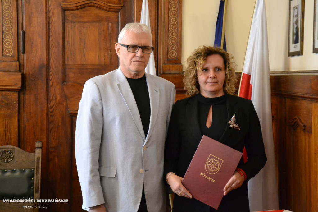 Ślubowanie burmistrza Tomasza Kałużnego