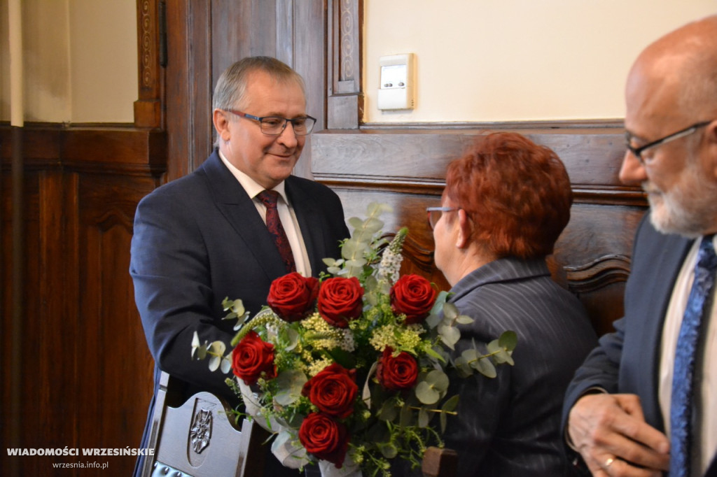 Ślubowanie burmistrza Tomasza Kałużnego