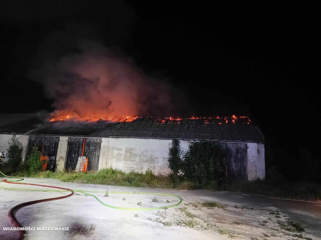 Pożar dawnego budynku PGR [FOTO]