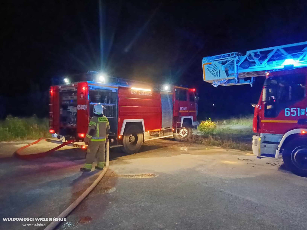 Pożar dawnego budynku PGR [FOTO]