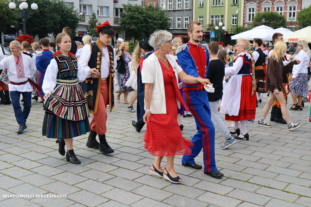 Łączący Pokolenia Polonez