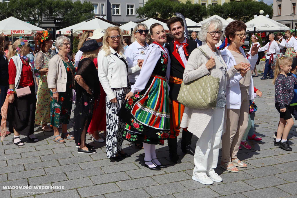 Łączący Pokolenia Polonez