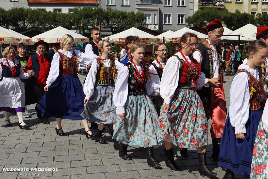 Łączący Pokolenia Polonez